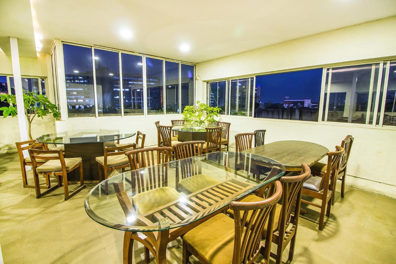 Hotel Fabhotel Away Homes Viman Nagar